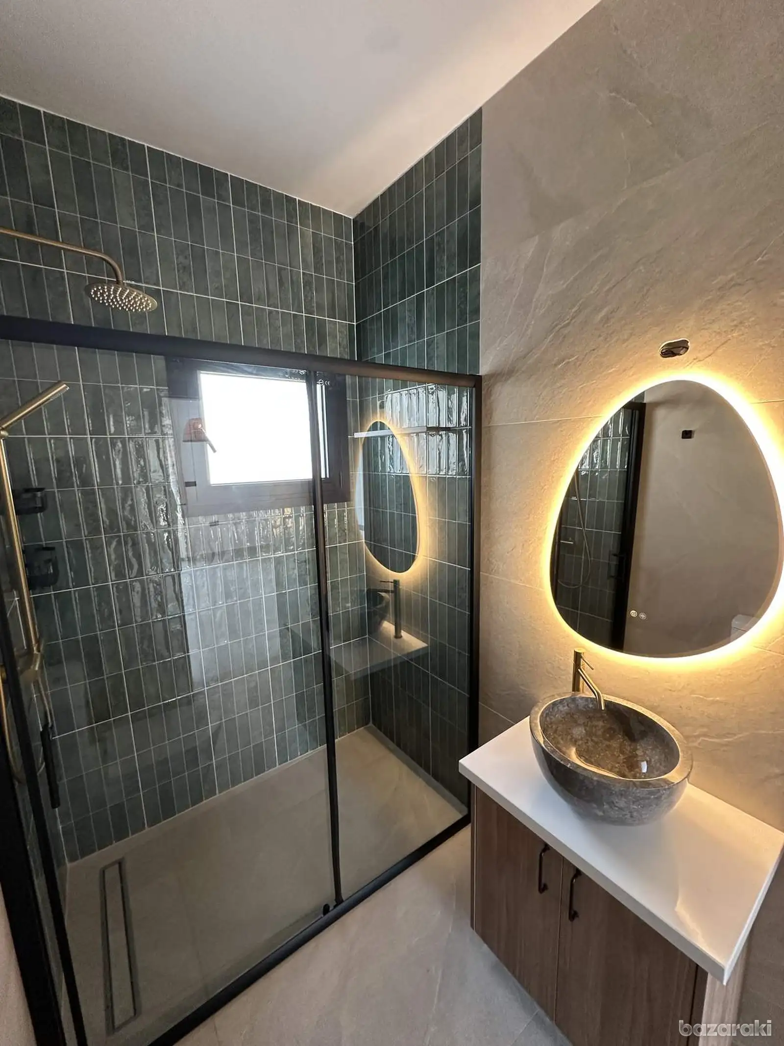 House, 4 bedrooms — 10