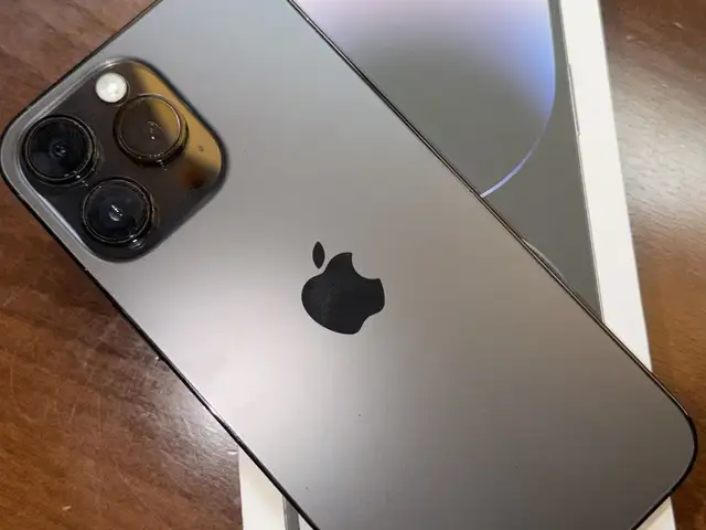 Iphone 14 pro max, Larnaca — Aradippou - Apostolos Loukas