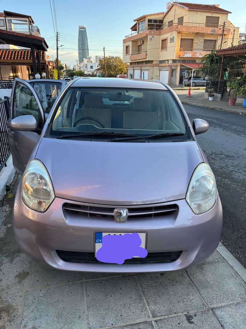 Toyota Passo 1,0L 2012