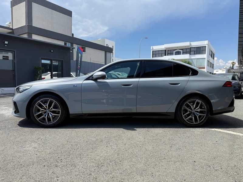 2024 BMW 5-Series 2,0L 2024 Cyprus