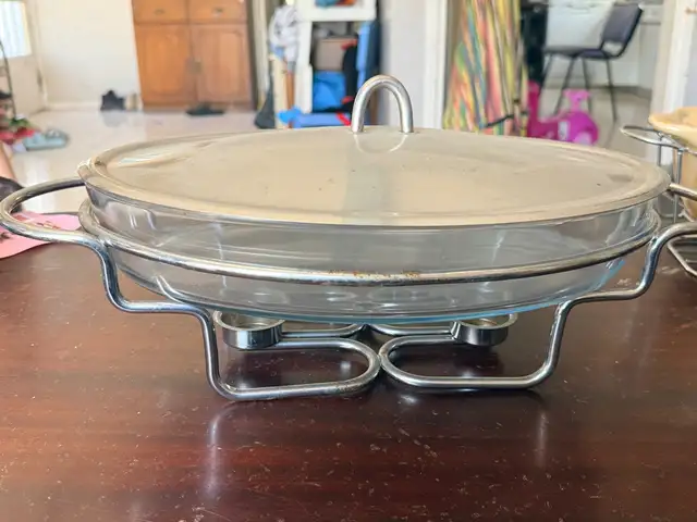 Glass casserole dish with stainless steel lid & tealight warmer stand, Limassol — Limassol - Agios Ioannis
