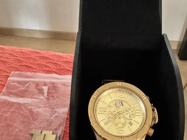Armani exchange golden watch, Limassol — Limassol - Agios Nicolaos