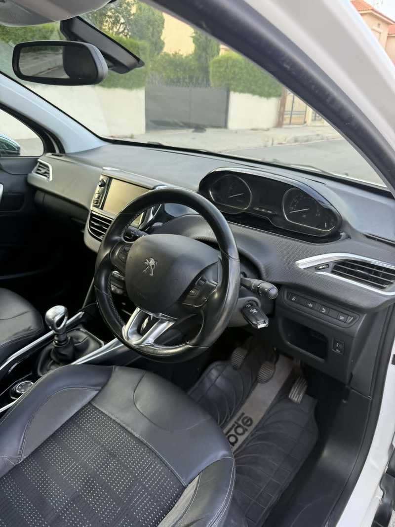 2015 Peugeot 2008 1,6L 2015 Cyprus