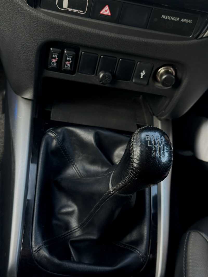 2017 Mitsubishi L200 2,4L 2017 Cyprus