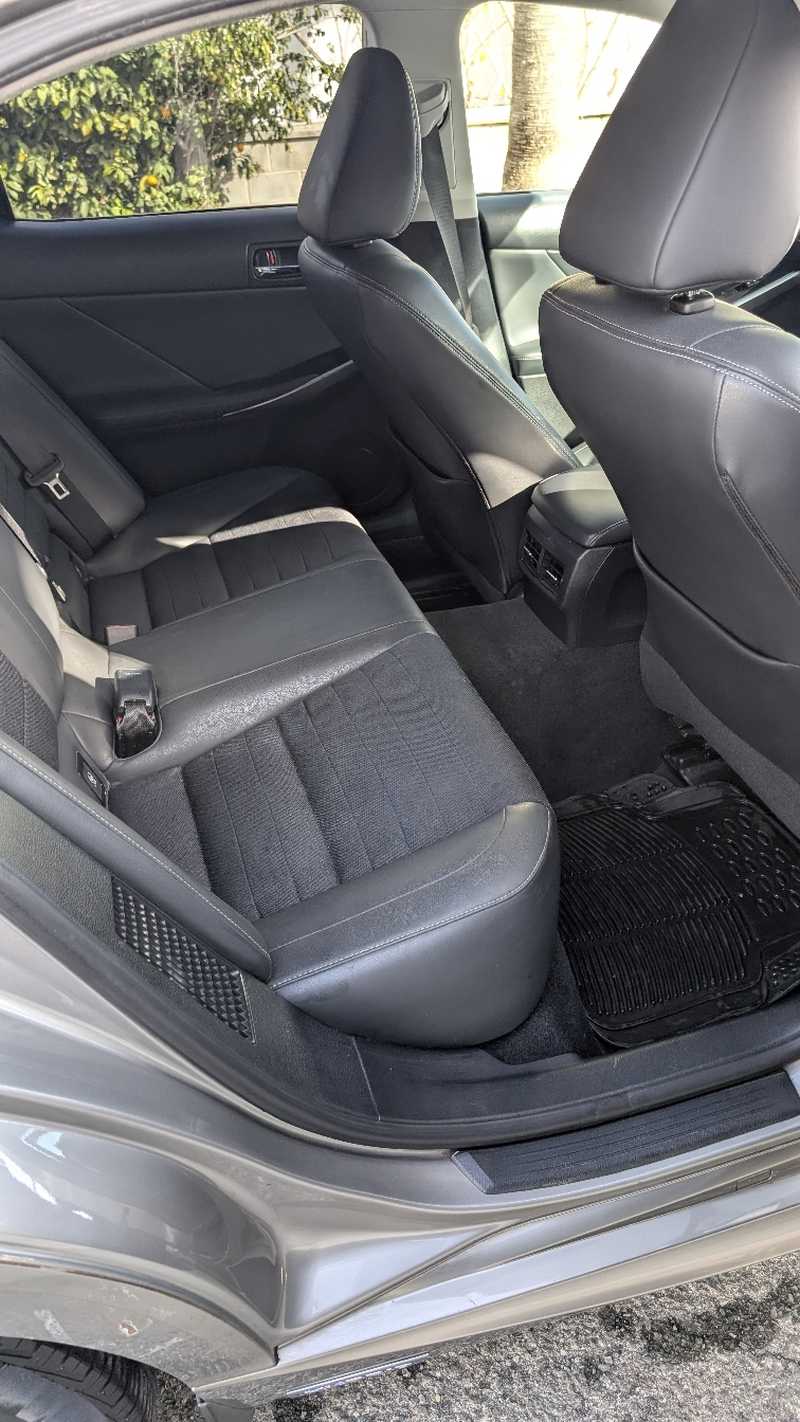 2014 Lexus IS 2,5L 2014 Cyprus