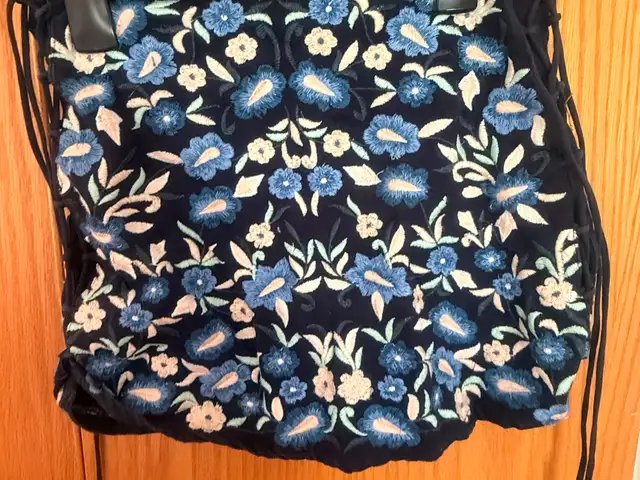 Short skirt, Limassol — Limassol - Agia Fyla