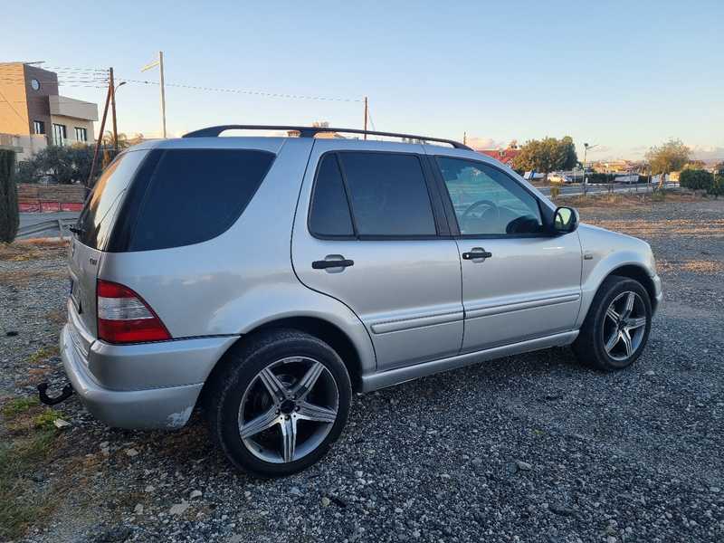 2001 Mercedes-Benz M-Class 2,7L 2001 Cyprus