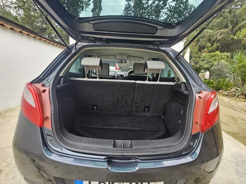 2011 Mazda Demio 1,3L 2011 Cyprus