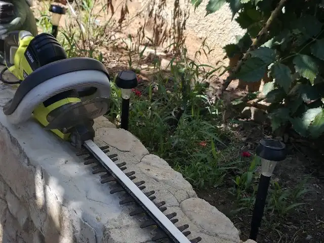 RHT5555RS Ryobi Electric Hedge Trim 550e, Επαρχία Λεμεσού — Ύψωνας