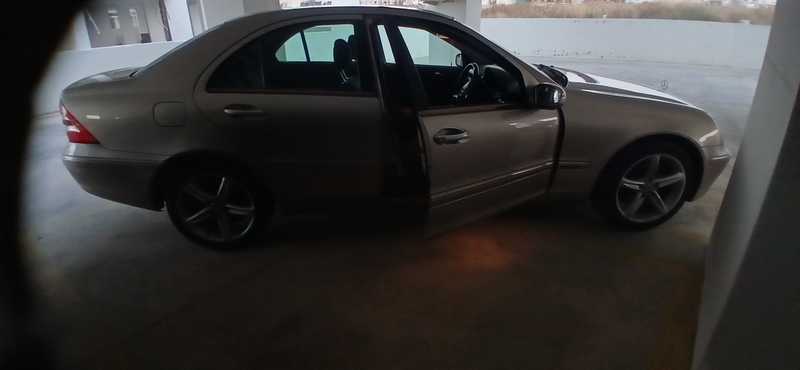 2001 Mercedes-Benz C-Class 2,0L 2001 Cyprus
