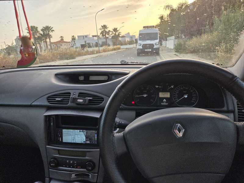 2004 Renault Laguna 2,0L 2004 Cyprus