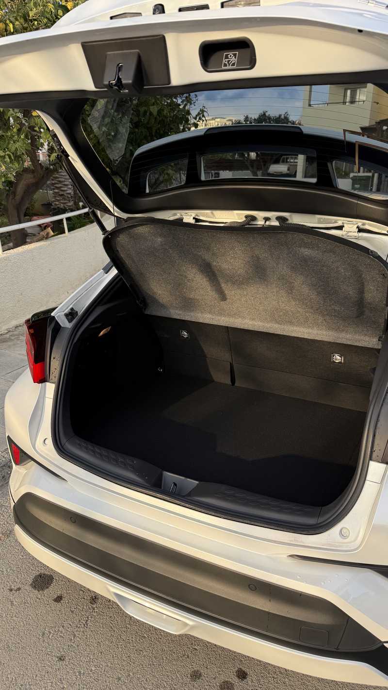 2023 Toyota C-HR 1,8L 2023 Cyprus