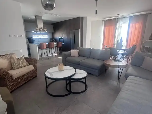  3-bedroom apartment to rent, Limassol — Limassol - Zakaki