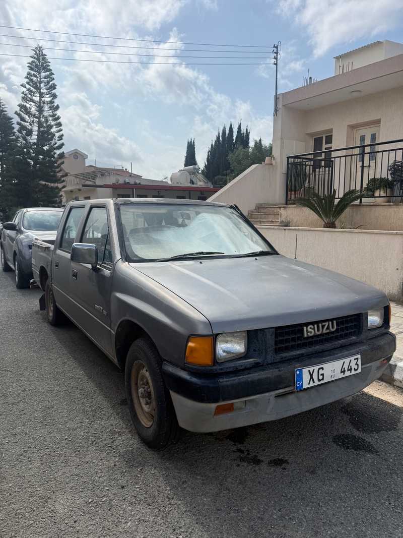 Isuzu Pick-up 2,5L 1989