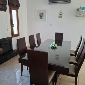 Dinning table & 8 chairs, Larnaca — Skarinou