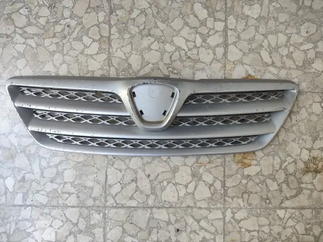 Toyota Allex Front radiator grill 2001 to 2006, Limassol — Limassol - Mesa Geitonia