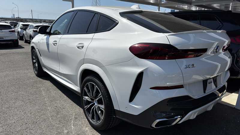 2021 BMW X6 3,0L 2021 Cyprus