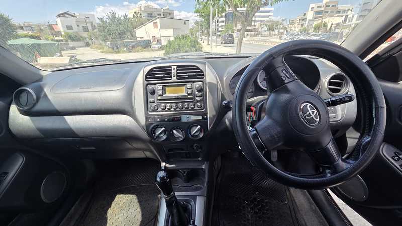 2005 Toyota RAV4 2,0L 2005 Cyprus
