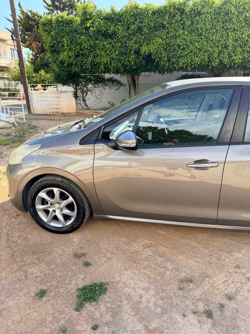 2014 Peugeot 208 1,2L 2014 Cyprus
