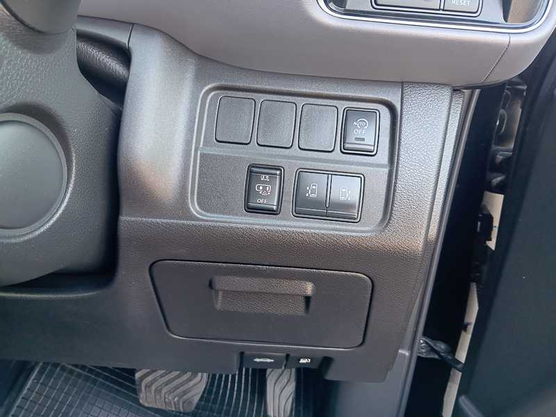 2022 Nissan Serena 2,0L 2022 Cyprus