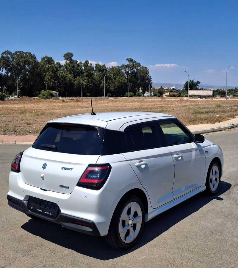 2024 Suzuki Swift 1,2L 2024 Cyprus
