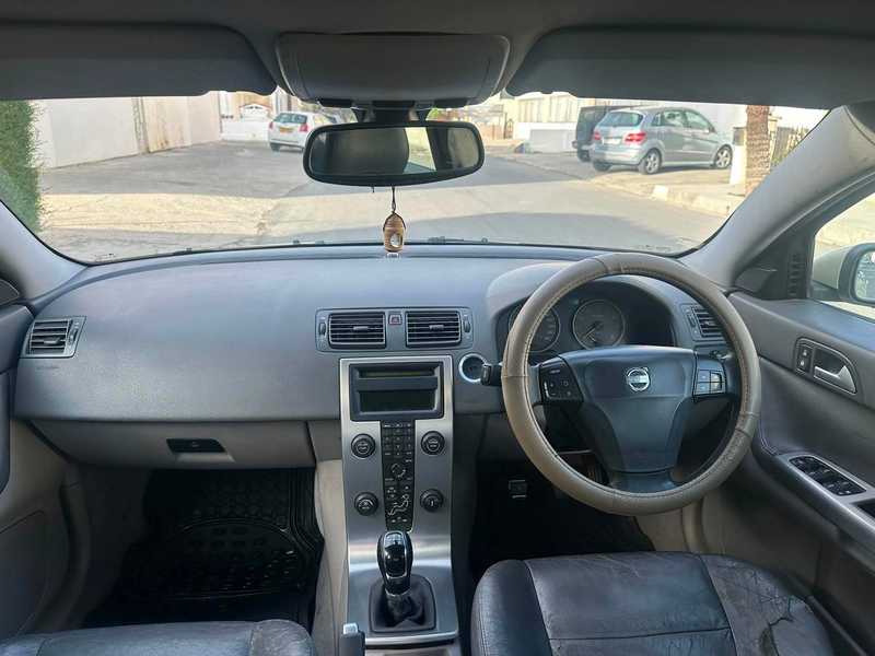 2005 Volvo S40 1,6L 2005 Cyprus