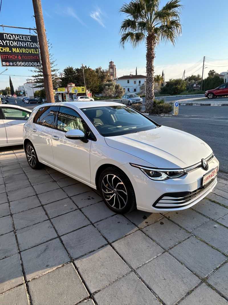 Volkswagen Golf 2,0L 2024