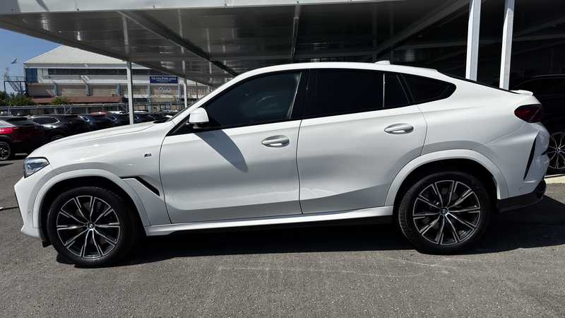 2021 BMW X6 3,0L 2021 Cyprus