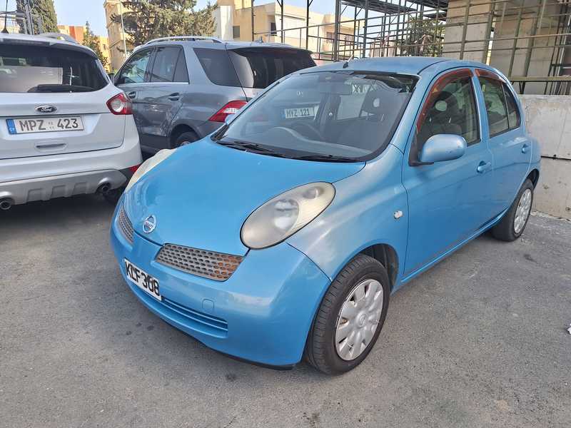 Nissan March 1,2L 2002