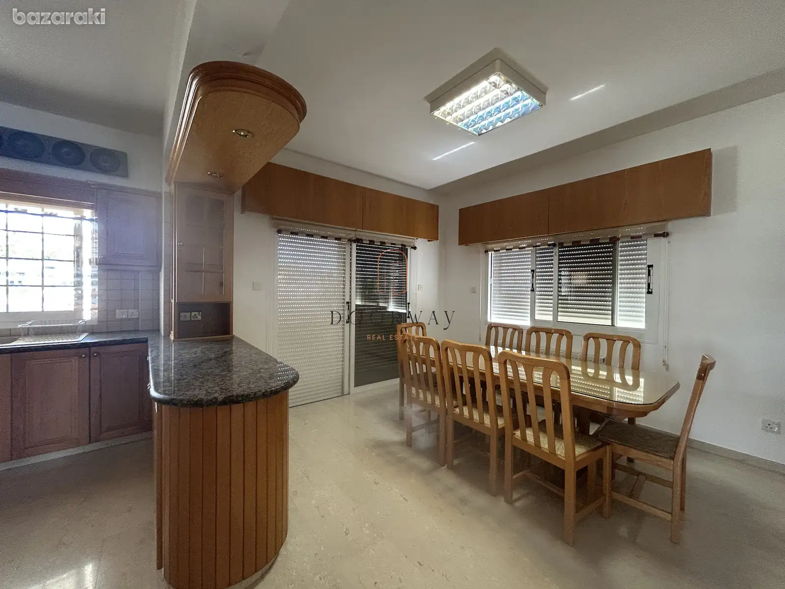 House, 3 bedrooms — 6