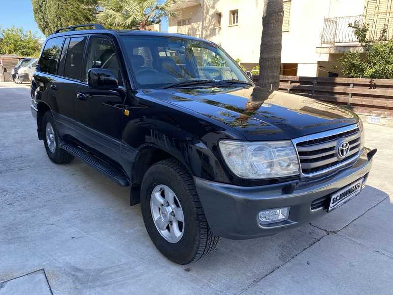 2000 Toyota Land Cruiser 300 4,2L 2000 Cyprus
