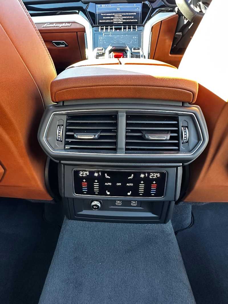 2024 Lamborghini Urus 4,0L 2024 Cyprus