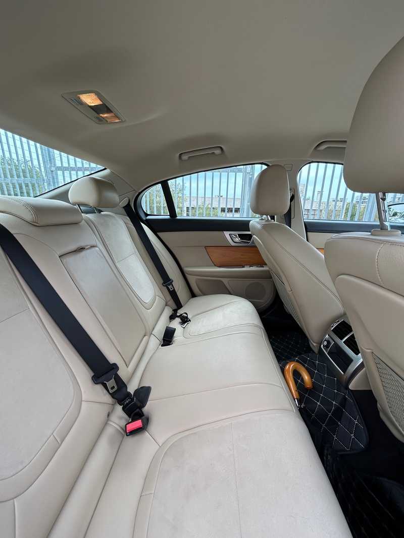 2014 Jaguar XF 2,2L 2014 Cyprus