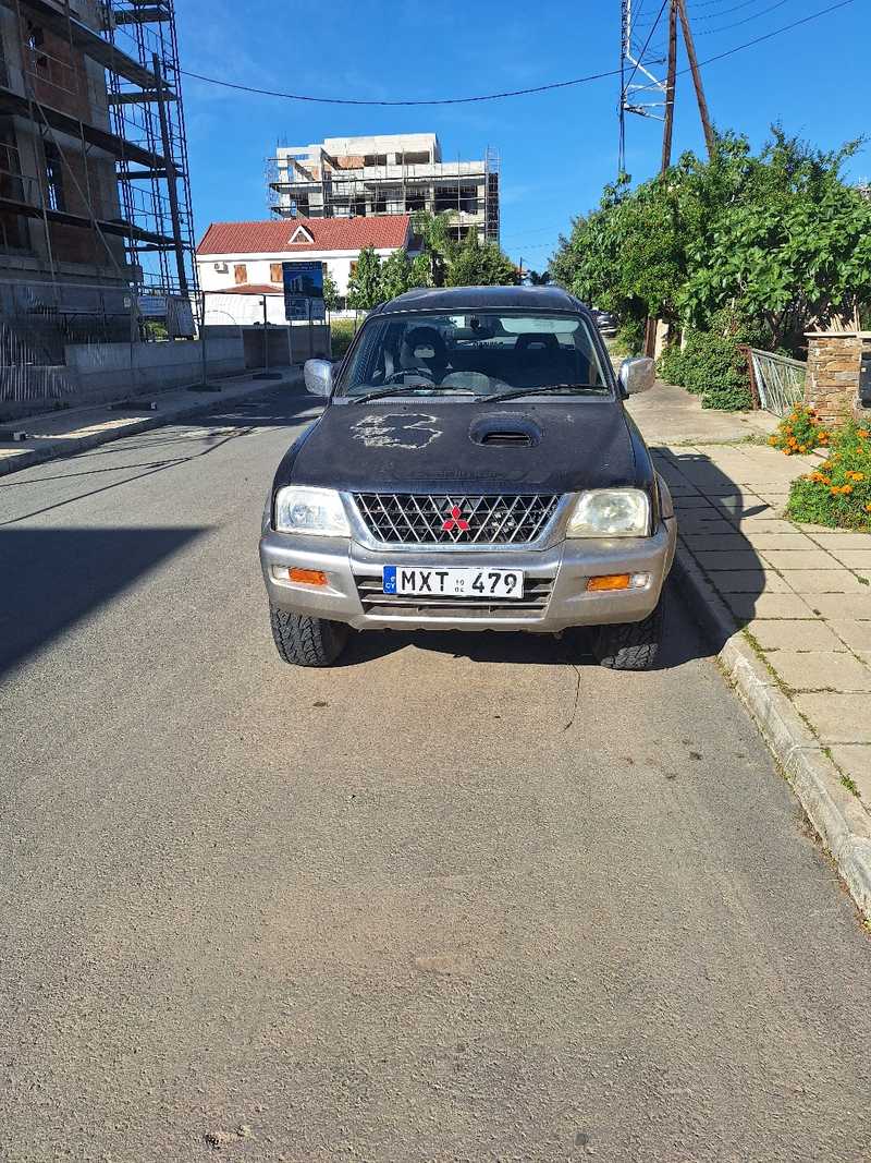2004 Mitsubishi L200 2,5L 2004 Cyprus