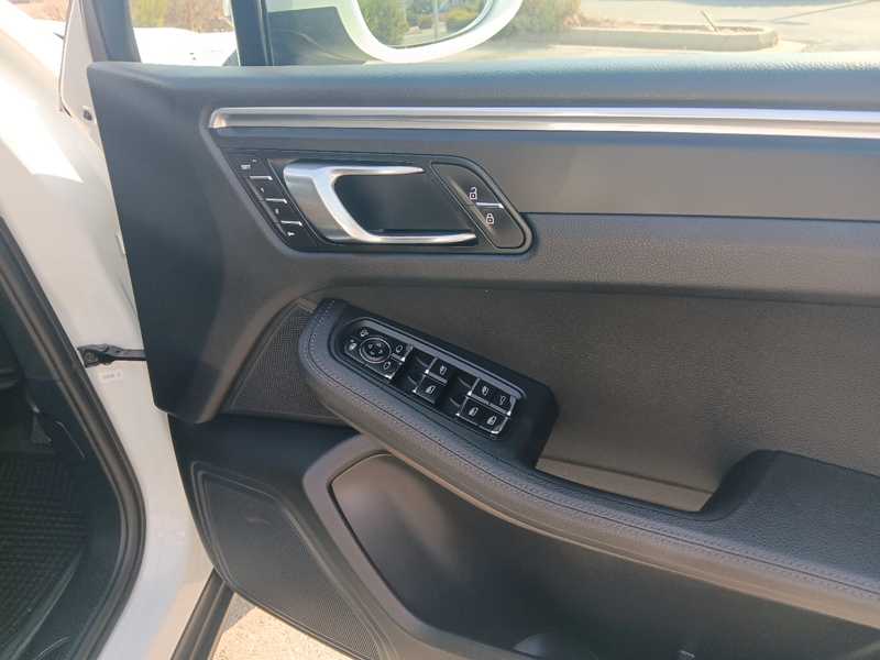 2022 Porsche Macan 2,0L 2022 Cyprus