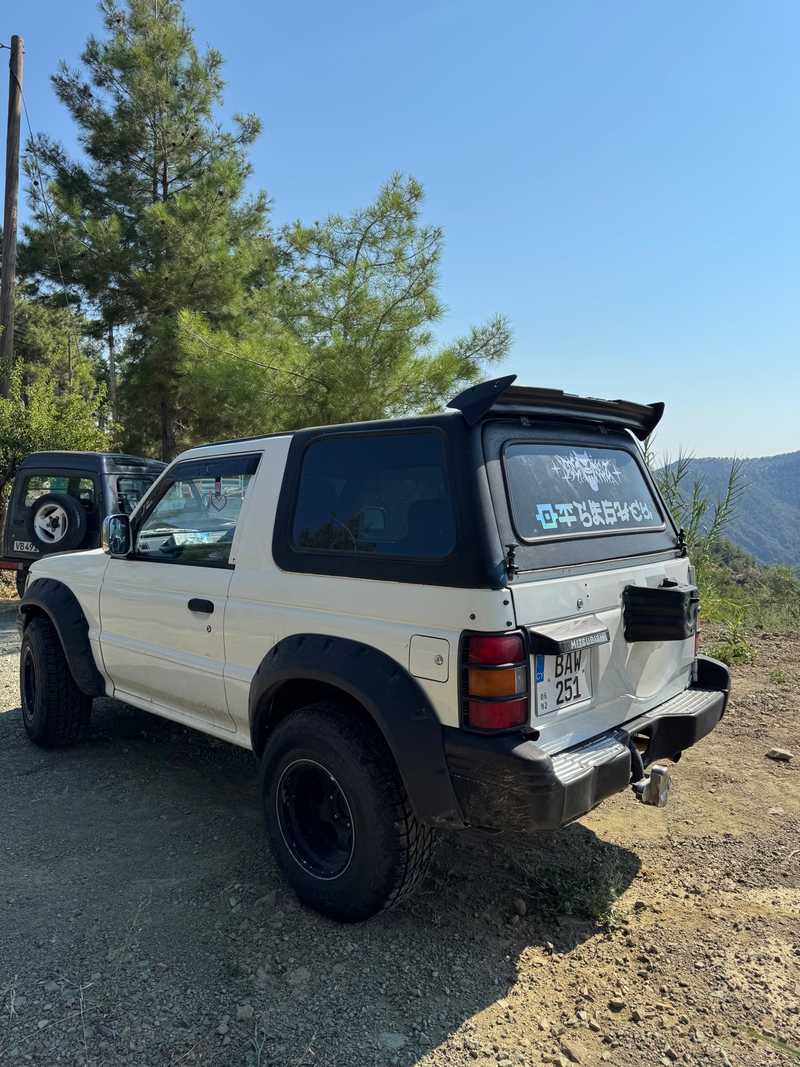 1992 Mitsubishi Pajero 2,5L 1992 Cyprus