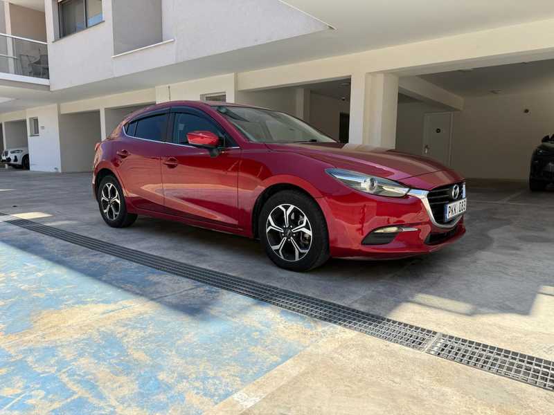 Mazda Axela 1,5L 2018