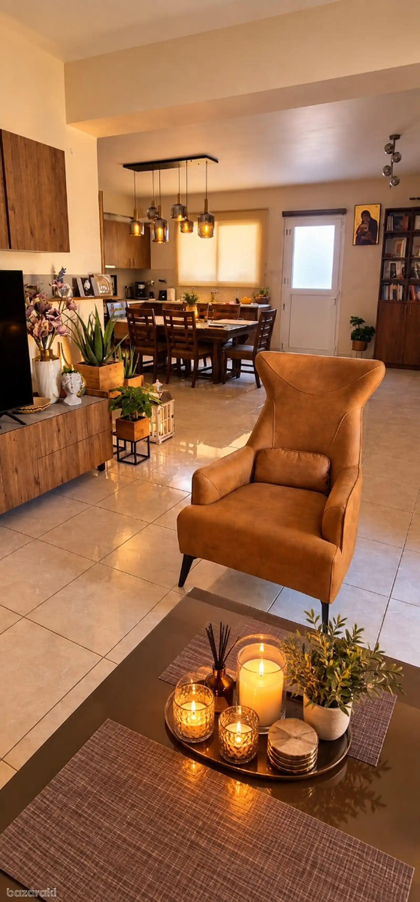 House, 2 bedrooms — 4