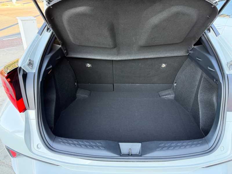 2021 Toyota C-HR 1,8L 2021 Cyprus