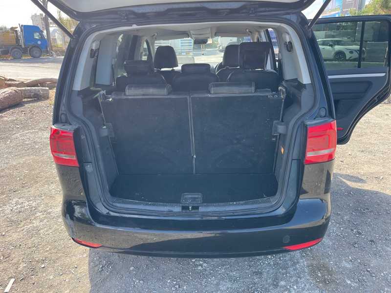 2013 Volkswagen Touran 1,6L 2013 Cyprus