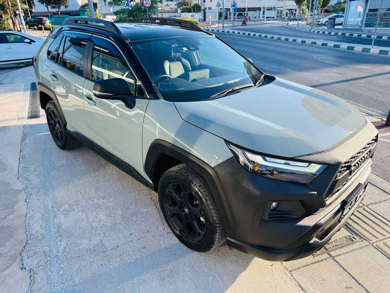 Toyota RAV4 2,5L 2023
