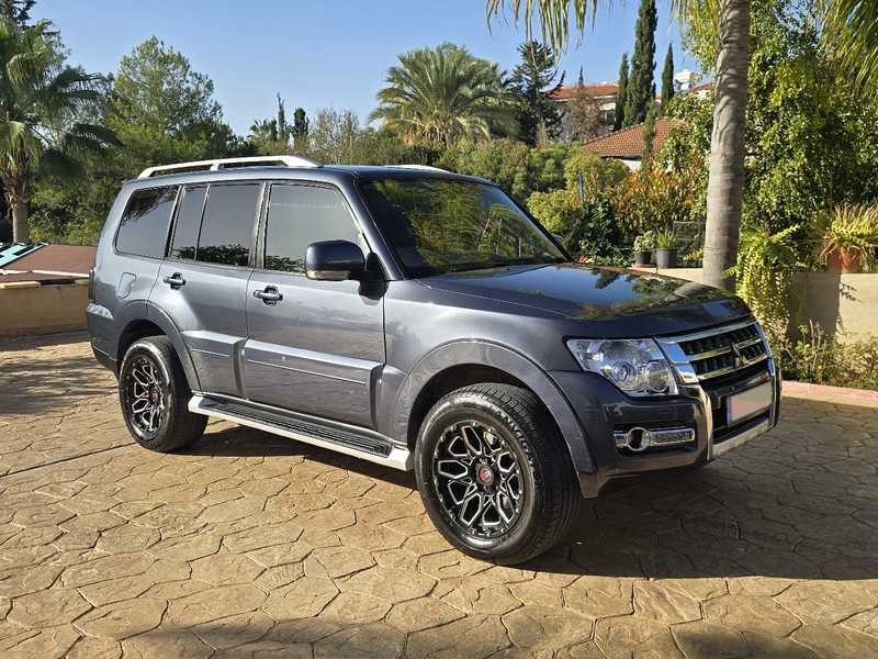 2008 Mitsubishi Pajero 3,2L 2008 Cyprus