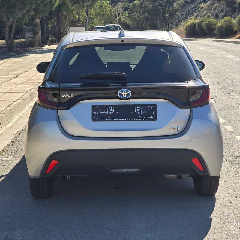 2022 Toyota Yaris 1,5L 2022 Cyprus