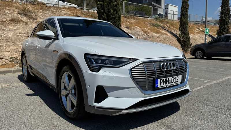 Audi e-tron Electric 2020