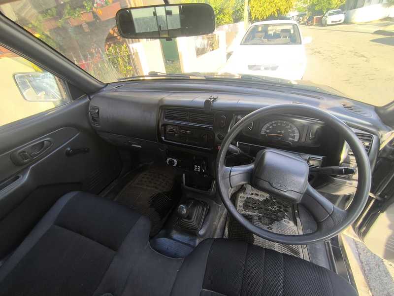 1999 Mitsubishi L200 2,5L 1999 Cyprus