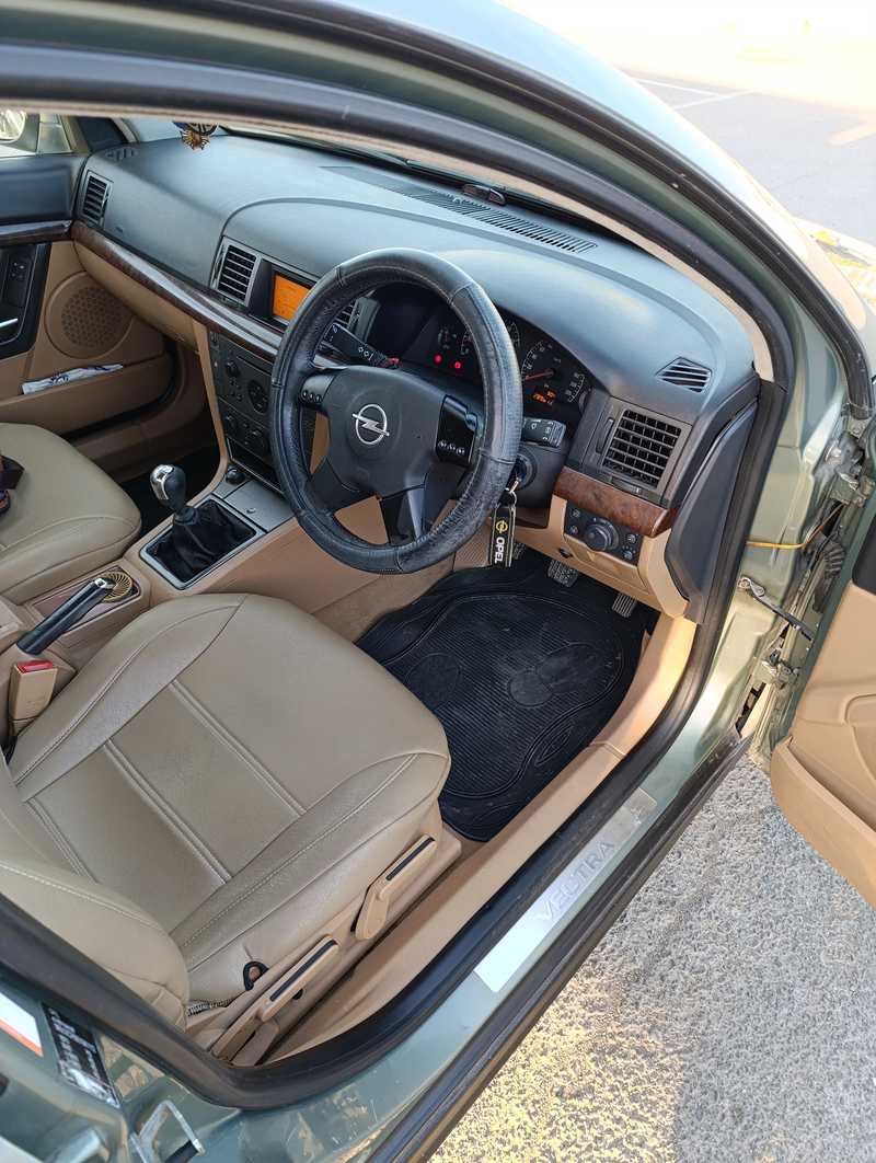 2003 Opel, Vauxhall Vectra 1,8L 2003 Cyprus