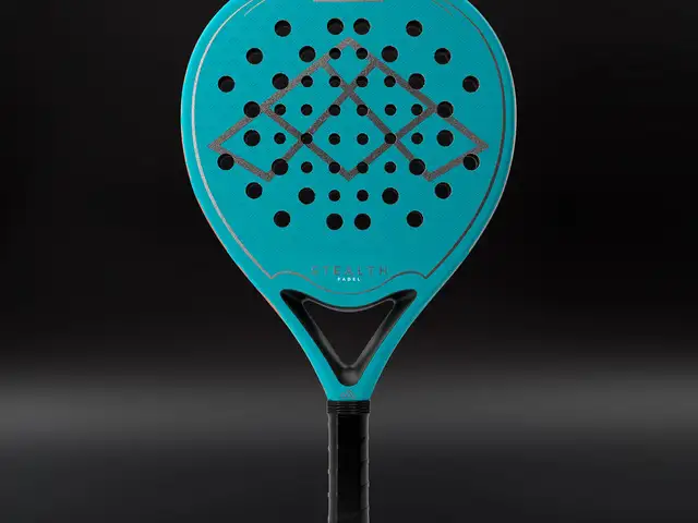 Sentinel stealth padel racket, Επαρχία Λεμεσού — Κάτω Πολεμίδια