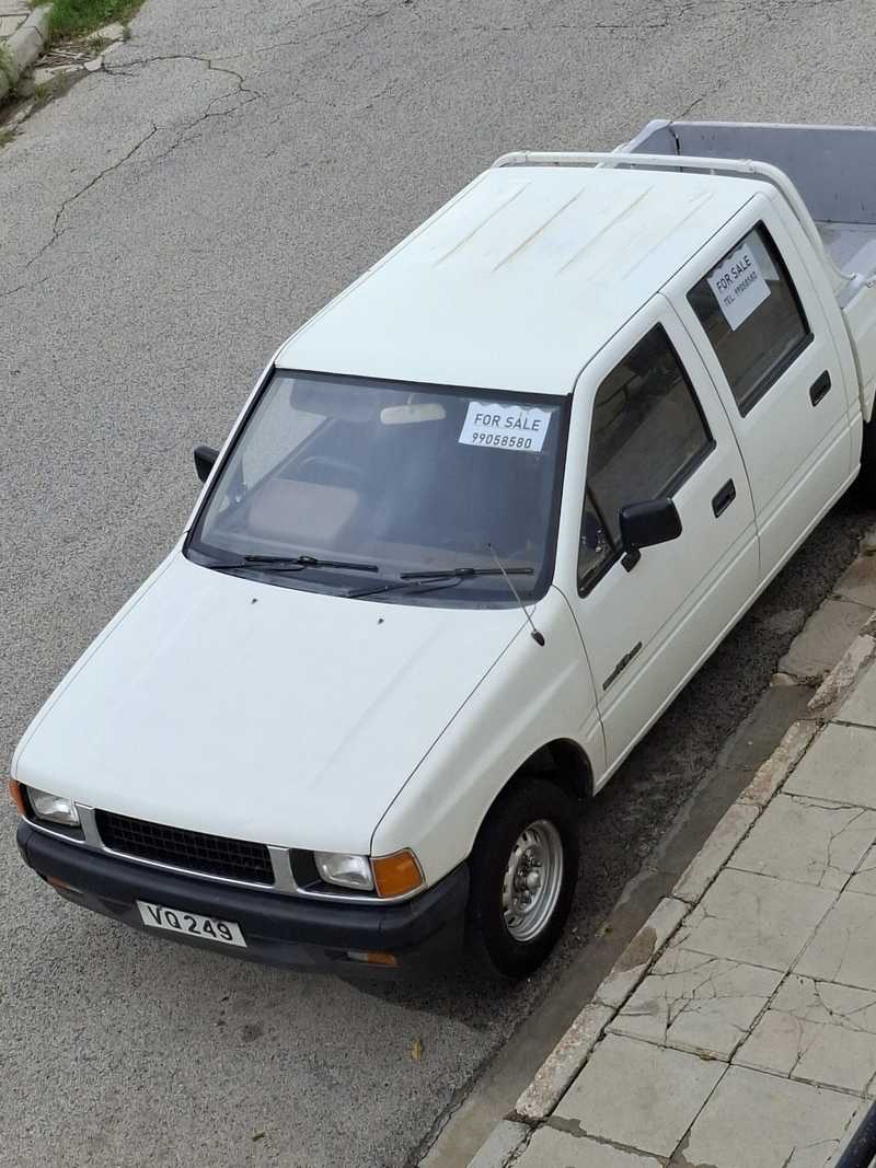 1988 Isuzu Pick-up 2,5L 1988 Cyprus
