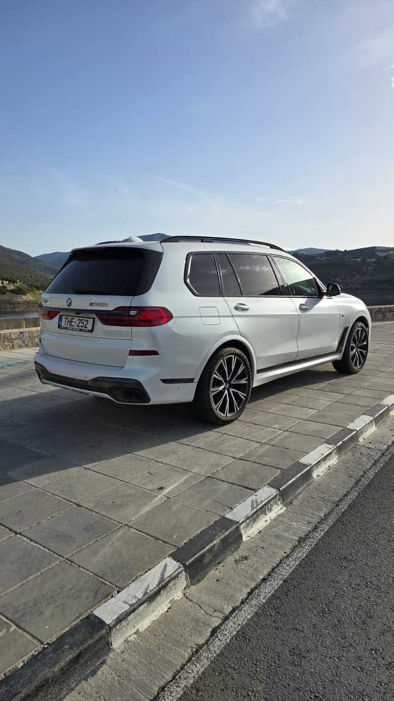 BMW X7M 4,4L 2021