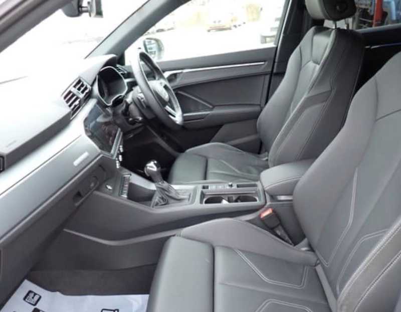 2022 Audi Q3 2,0L 2022 Cyprus
